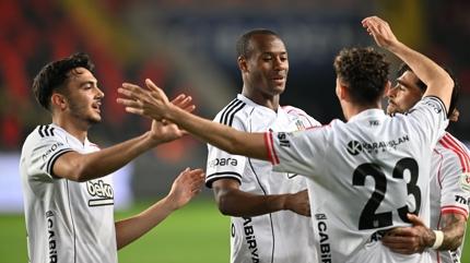 Tiago Djalo, deplasmanlar� seviyor