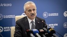 Bakan Uralo�lu: 77 ilimiz birbirine b�l�nm�� yollarla ba�l�