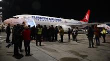 K�resel Sumud Filosu'nda yer alan aktivistler yurda d�nd�
