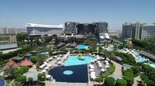 Turizmde m�jde! Konaklama vergisi yar� yar�ya d���r�ld�