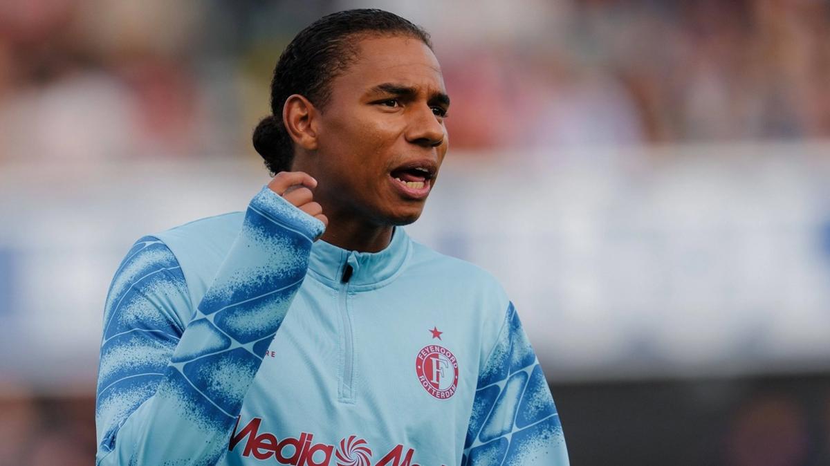 Feyenoord Calvin Stengs transfer foto�raflar� resimleri