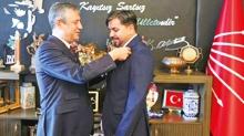 Parti �yeli�i 1 g�n s�rd�... CHP'de Arif Kocab�y�k krizi