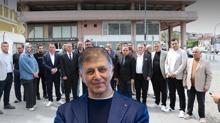 Tak�m elbiseli tepki! CHP'li Tugay'dan hakk�n� arayan esnafa hakaret