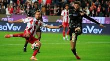 Antalyaspor'dan ligde kalma yolunda kritik 1 puan!