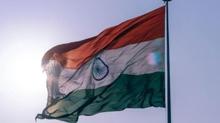 Hindistan'da el yap�m� patlay�c� infilak etti: 4 g�venlik g�revlisi ya�am�n� yitirdi