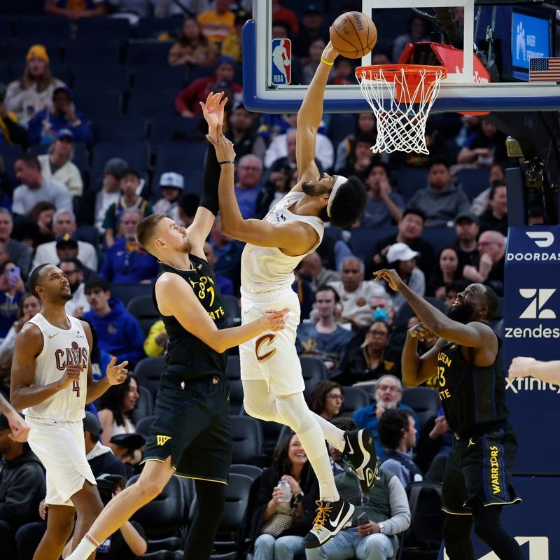 NBA'de �eyrek final e�le�meleri belli oldu