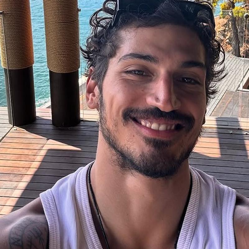 Normal odaya al�nm��t�! Oktay �ubuk'tan ilk payla��m geldi