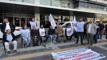 CHP'li belediyede grev krizi! Memurlardan ''Emek N�beti''
