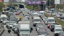 �stanbul g�ne ''kilit'' ba�lad�: Anadolu Yakas�'nda yo�unluk y�zde 80'e dayand�