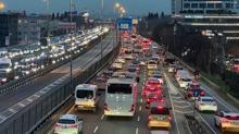�stanbullular dikkat... Bak�rk�y'de baz� yollar trafi�e kapat�lacak