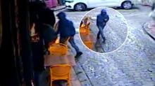 �stanbul'un g�be�inde ayak�st� h�rs�zl�k: Kafede oturan kad�n�n �antas�n� g�z�ne kestirdi