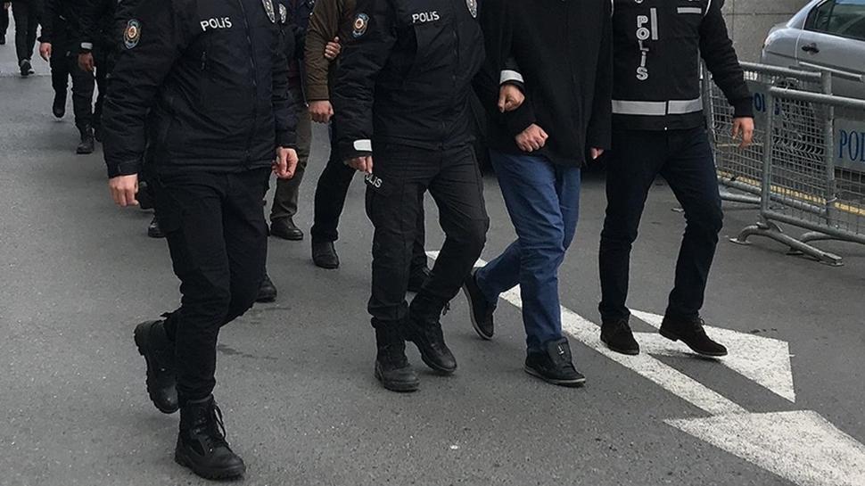 �stanbul merkezli 4 ilde FET� temizli�i