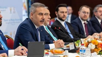 D��i�leri Bakan� Fidan, Tan�t�m ve Medya Bulu�malar� etkinli�ine kat�ld�