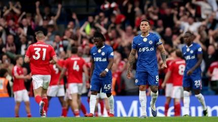 Jamie Carragher'dan Chelsea ele�tirisi! ��u anda par�alanm�� bir kul�p gibi g�r�n�yorlar�