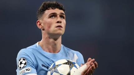 Manchester City, Phil Foden ile s�zle�me uzat�yor