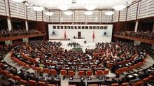 AK Partili vekillerin imzas�n� ta��yor! Vergi d�zenlemesi teklifi TBMM'ye sunuldu