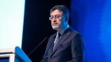 Bakan Yumakl�: Yenilik�i uygulamalar� hayata ge�iriyoruz