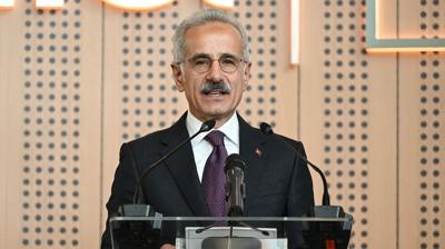 Bakan Uralo�lu: T�rkiye'nin merkezinde oldu�u projelere bir�ok yat�r�m yapt�k