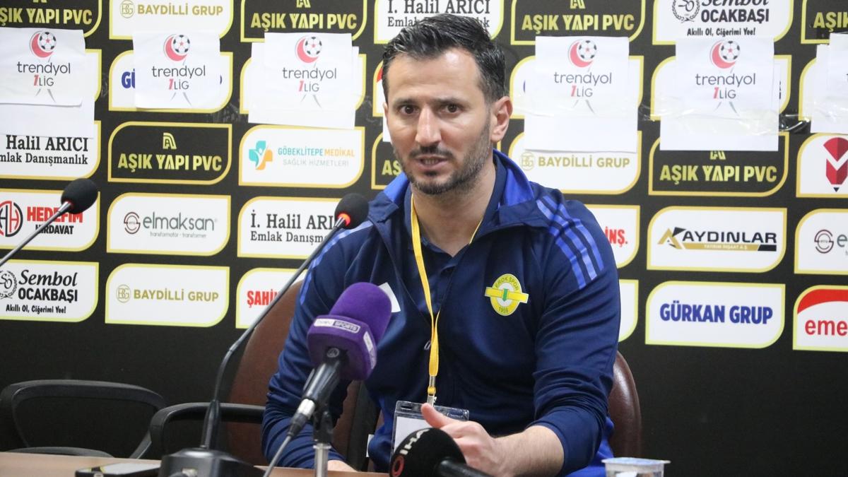 Esenler Erokspor G�ray G�ndo�du Teknik Direkt�r foto�raflar� resimleri