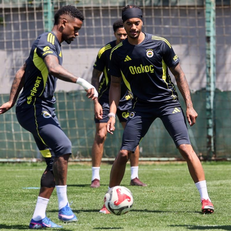 Fenerbah�e'de Konyaspor mesaisi devam etti