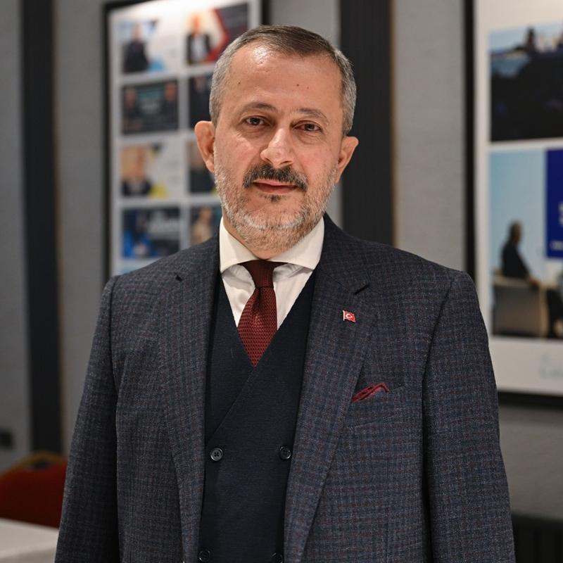 �Hayvan anneli�i� yak��t�rmalar�na tepki... Karab�y�k: Toplum m�hendisli�ine maruz kal�yoruz