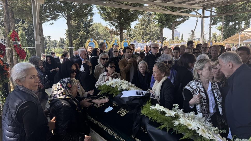 Pop müziğin önemli isimlerindendi... Mehmet Taneri toprağa verildi!