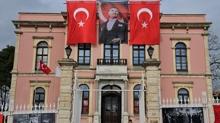 CHP'li belediyeden toplu ula��ma zam: Vatanda�lar isyan etti