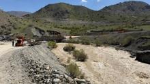Hakkari-Van yoluna TSK eli de�di: Panel k�pr�de sona gelindi