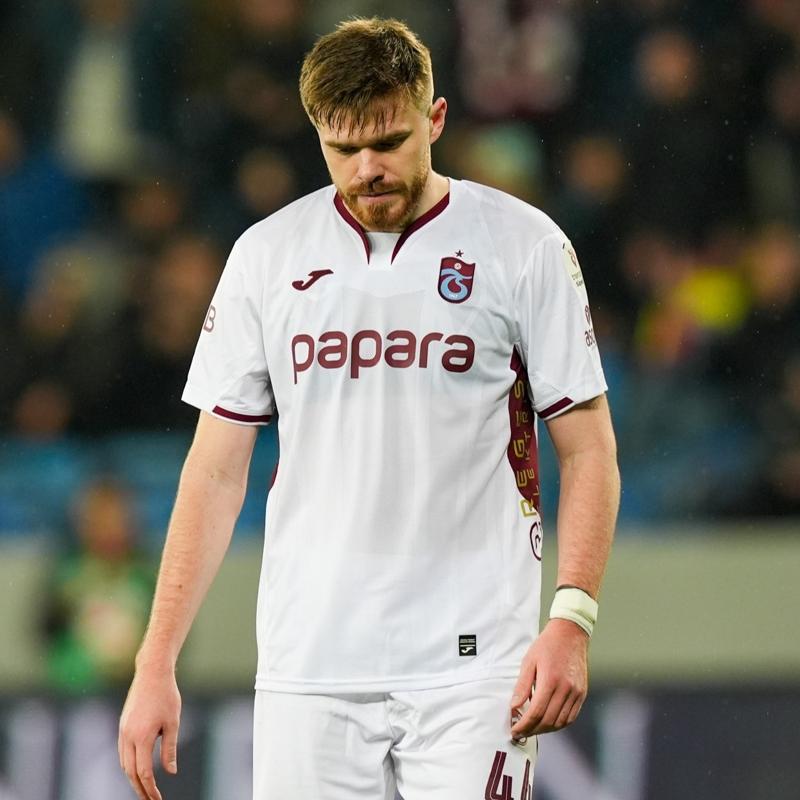 Trabzonspor'da Arseniy Batagov ameliyat oldu