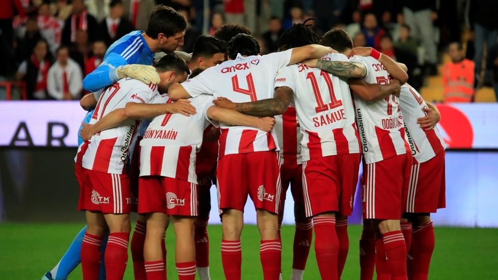 Antalyaspor deplasmanda Galatasaray ile karşılaşacak