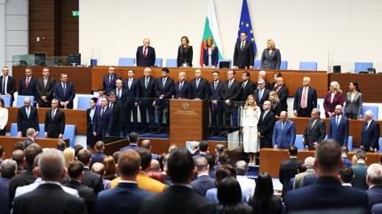 Radev'in h�k�meti g�venoyu ald�