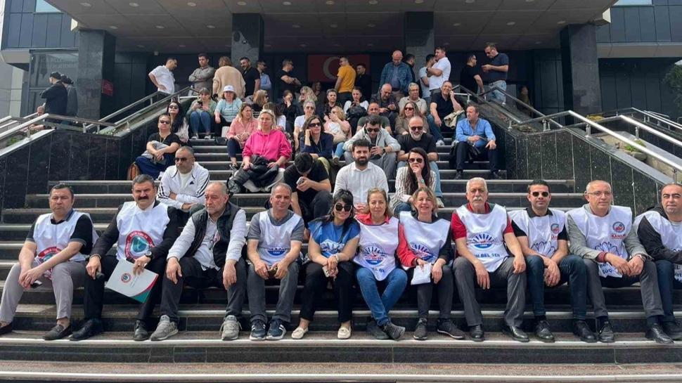 CHP'li belediyede maaş ve çalışma krizi! Tam gün iş bıraktılar