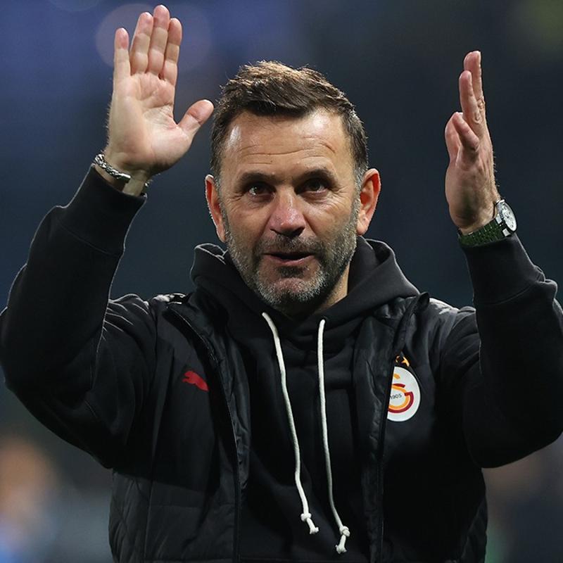 Galatasaray tarihine ge�ti! Okan Buruk'tan b�y�k ba�ar�