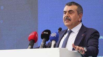 Bakan Tekin: B�y�k bir d�n���m�n ya�and��� bir �a�day�z