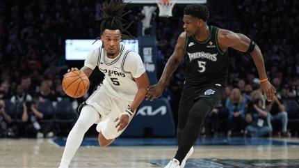 San Antonio Spurs, Minnesota Timberwolves'u yenerek seride 2-1 �ne ge�ti