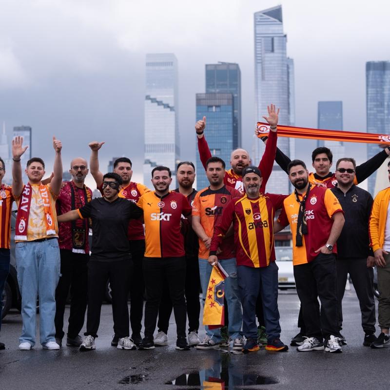 New York ve New Jersey'de Galatasaray'�n �ampiyonlu�u kutland�