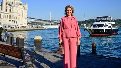 Bel�ika Krali�esi Mathilde, �stanbul'da! Bo�az'�n incisi Ortak�y'� gezdi