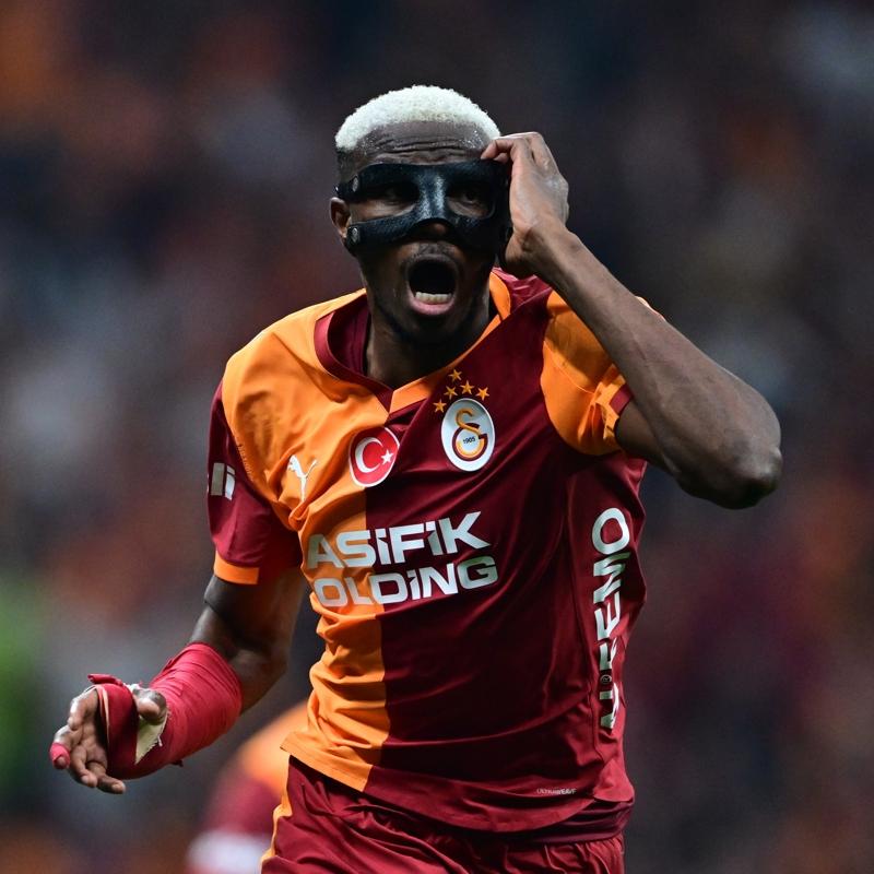 Osimhen Chelsea'de yeni Drogba olur