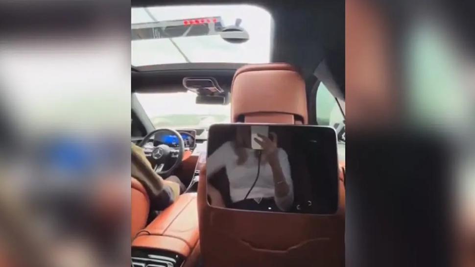 Sosyal medyada payla�t�! �akarl� arac� trafikten men edildi