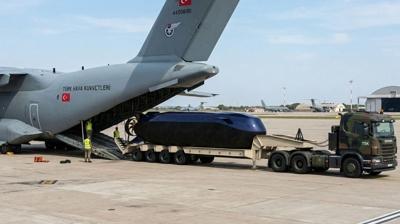�srail'de denizalt� alarm�: T�rkiye devrim yapt�