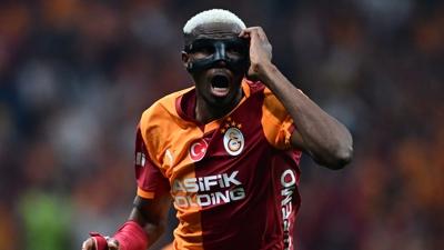 Osimhen Chelsea'de yeni Drogba olur