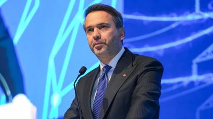 Bakan Bayraktar'dan do�al gaz mesaj�: Arz sorunu ya�am�yoruz