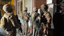 Viran�ehir'de zehir tacirlerine b�y�k darbe... Sokak sokak harita ��kt�, 97 torbac� paketlendi
