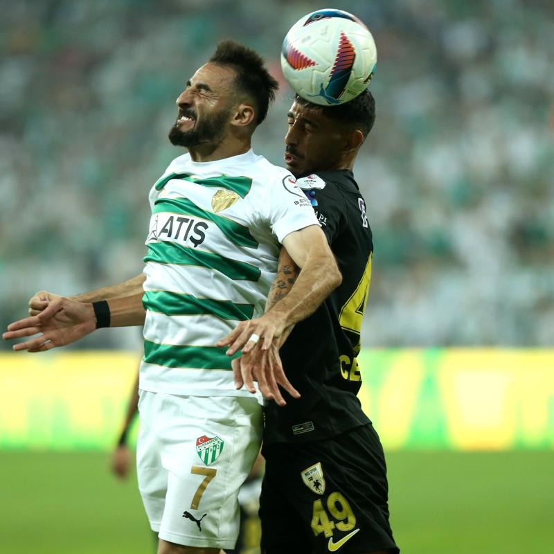 Bursaspor'da ayr�l�k: Hamza G�r