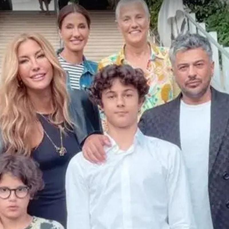 Emre Altu�'dan �a�la ��kel itiraf�! Bak�n evlilik teklifini nerede yapm��