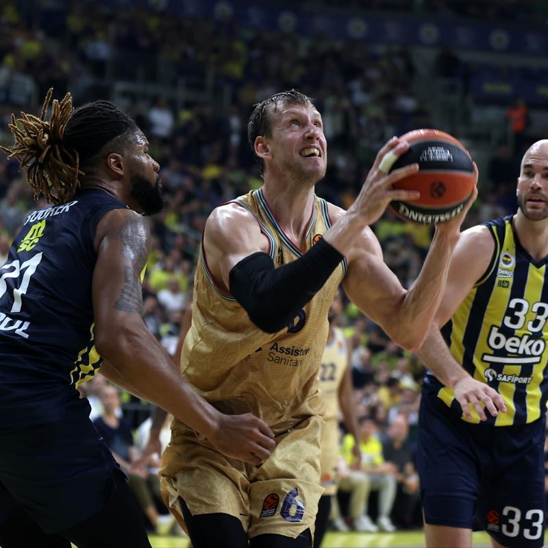 Jan Vesely, parkeye veda ediyor!