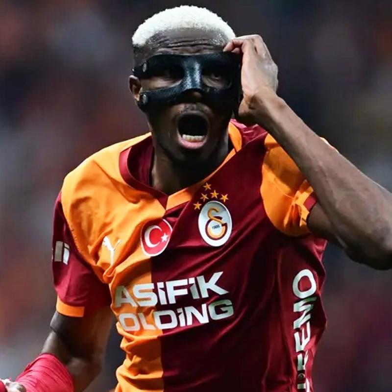 Osimhen Chelsea'de yeni Drogba olur