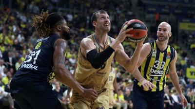 Jan Vesely, parkeye veda ediyor!