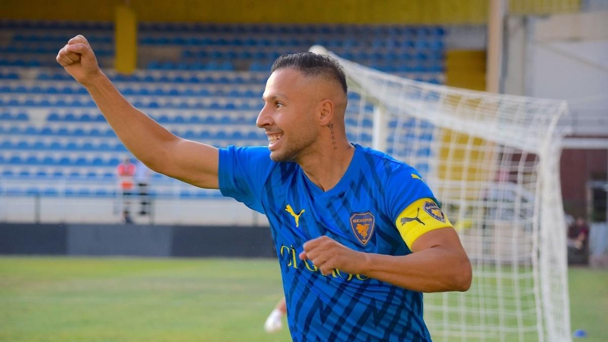 Yasin �ztekin Transfer U�akspor foto�raflar� resimleri