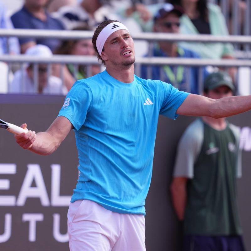 Zverev'den Roma A��k'a erken veda!